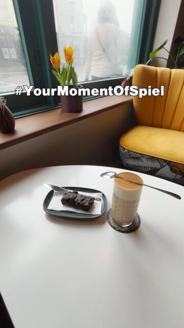 Your Moment of Yum
Your Moment of Spiel
#Kilkenny #Ireland #SnickersBar #ChaiLatte #TreatYoSelf #TreatMyself #Café #Yum #YourMomentOfYum #YourMomentOfSpiel 
Coffee Date - @coffeedatekilkenny