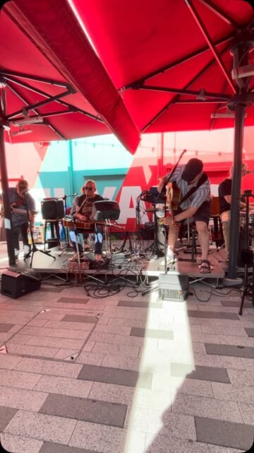 Your Moment of Craic
Your Moment of Live Music
Your Moment of Spiel 
#Craic #Music #LiveMusic #Smithwicks #BarrelYard Kilkenny Ireland Bluegrass LincolnSkins YourMomentOfCraic  YourMomentOfLiveMusic YourMomentOfSpiel @smithwicks_ireland