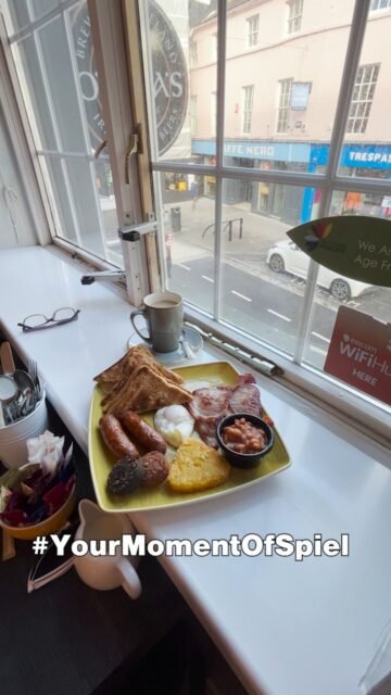 Your Moment of Yum
Your Moment of Spiel
#YourMomentOfYum #YourMomentOfSpiel #Kilkenny #Ireland #FigTree #FullIrishBreakfast #FullIrish #Café #Yum
@figtreekilkenny 
The Fig Tree Restaurant