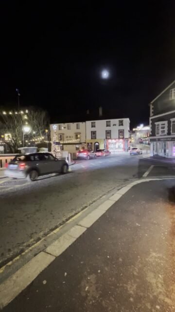 Your Moment of Black Friday
Your Moment of Spiel
#YourMomentOfBlackFriday #YourMomentOfSpiell #JohnsBridge #CanalSquare #Kilkenny #Ireland #BlackFriday #Christmas #Xmas #Moon