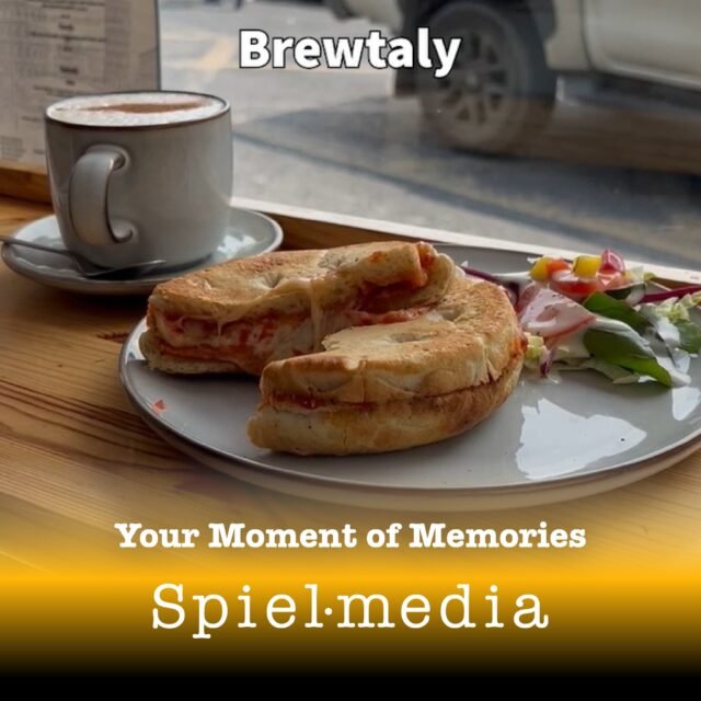 Your Moment of Memories
VIDEO MEMORY IN COMMENTS
#YourMomentOfMemories 

Your Moment of Yum
Your Moment of Spiel
#YourMomentOfYum #YourMomentOfSpiel #Kilkenny #Ireland #PizzaMelt #Pizza #Melt #ChaiLatte #TreatYoSelf #TreatMyself #Café #Yum
Brewtaly - @brewtaly