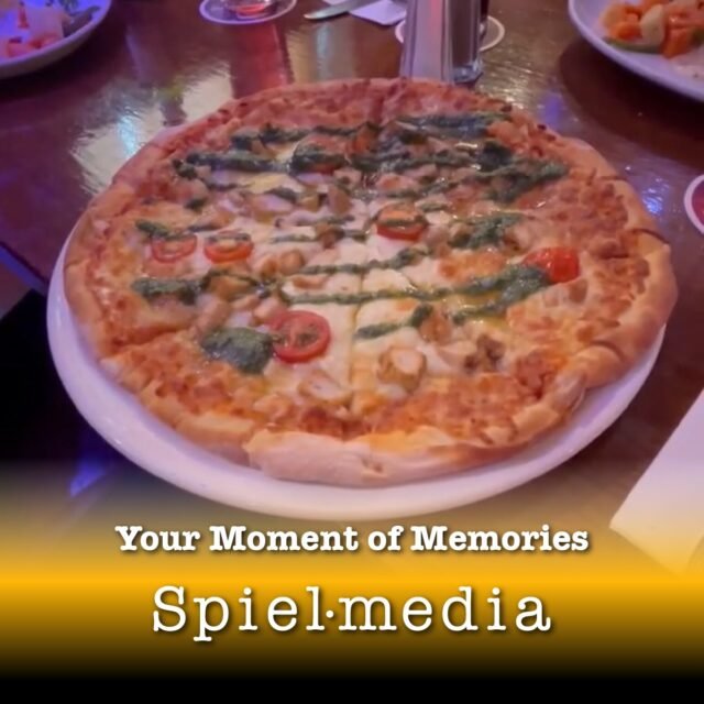 Your Moment of Memories
VIDEO MEMORY IN COMMENTS
#YourMomentOfMemories 

Your Moment of Yum
Your Moment of Spiel
#YourMomentOfYum #YourMomentOfSpiel #Kilkenny #Ireland #ChickenAndPestoPizza #Chicken #Pesto #Pizza #TreatYoSelf #TreatMyself #Yum #TimesLikeThese #FooFighters
Matt The Millers Bar & Restaurant - @mattthemillersbar